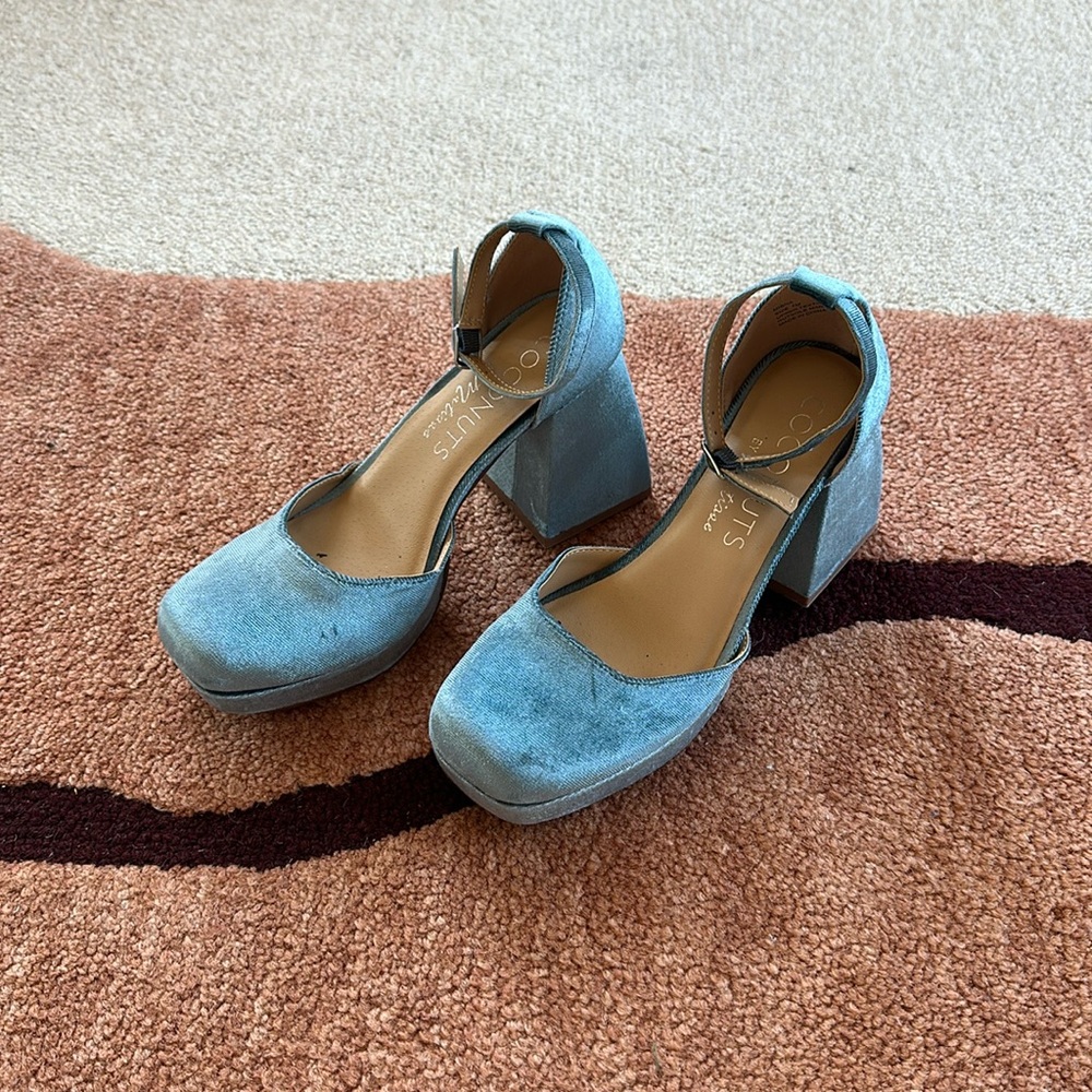 Coconuts by Matisse Blue Velvet Heels